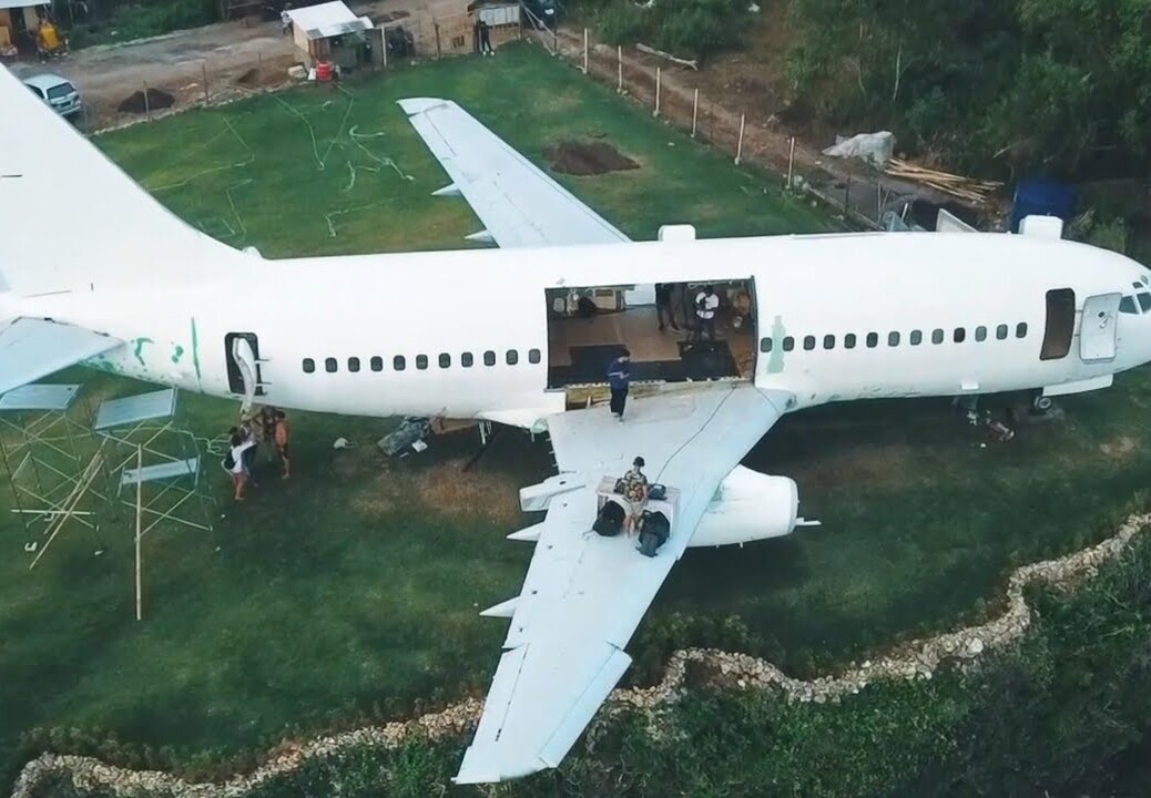 Dubpaper | Boeing 737 | Nyang Nyang Beach (Bali)