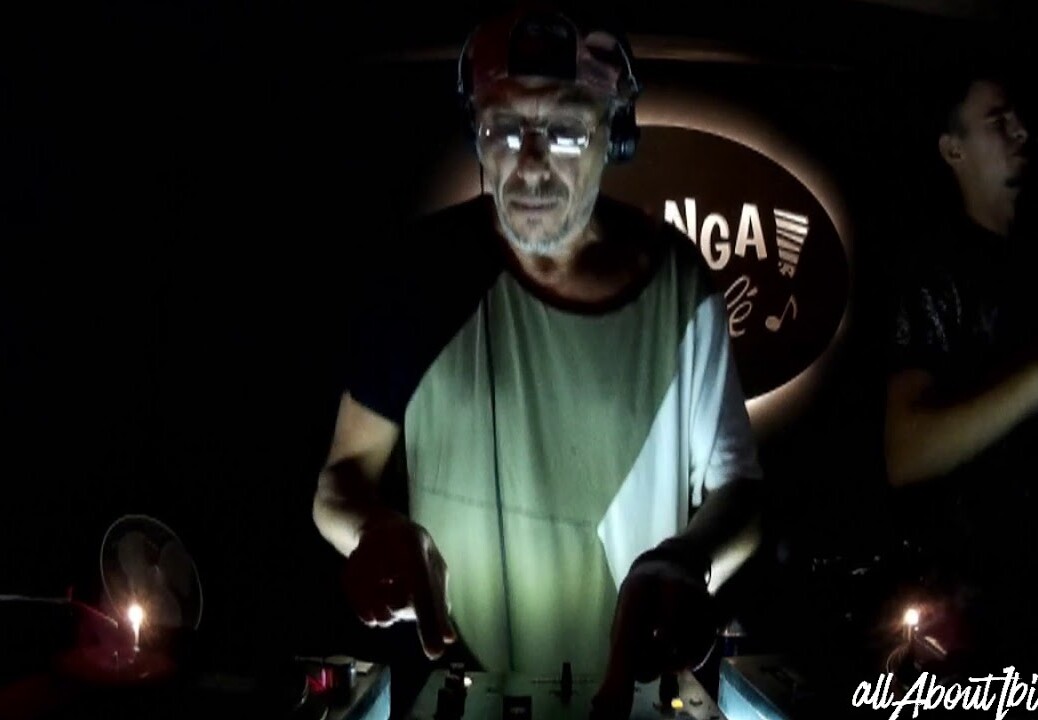 HAZY BONG feat. HUGO MACHINE at Malanga Ibiza  © AllaboutibizaTV