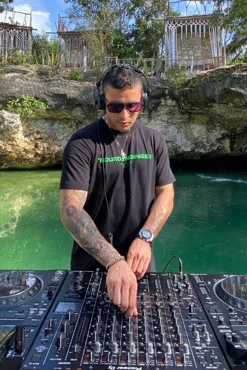 Jara aka. Leoh | Tech House Mix at Cenote Buuts´ Ha´ | By @EPHIMERA Tulum