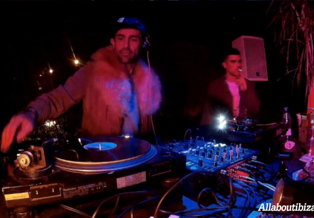 ANDRES FERNADEZ b2b SIDD at Keep on Dancing IBIZA © AllaboutibizaTV