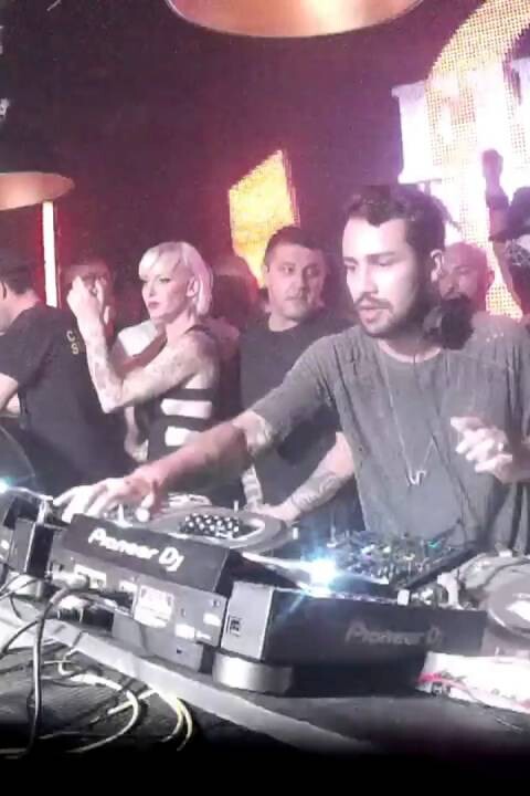 FRANK STORM at UNUSUAL SUSPECTS SANKEYS IBIZA© AllaboutibizaTV