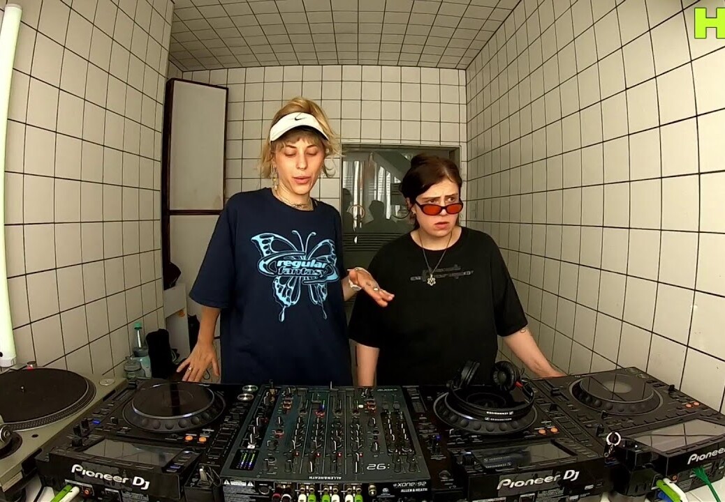 D. Tiffany B2B Regularfantasy | HÖR – Aug 11 / 2022