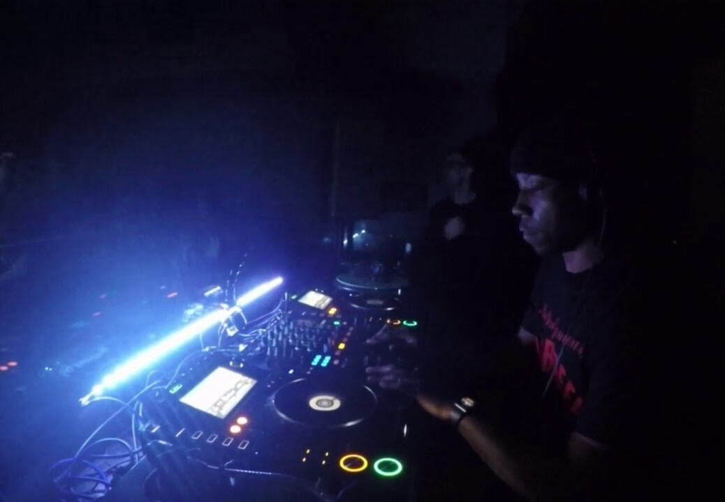 LOXY – UVB76 – #DJMagBunker DJ Set (Drum & Bass)