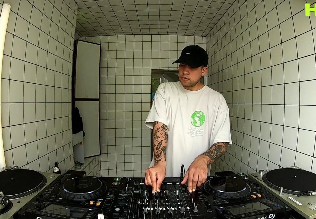 bplanet – DJ LOUI FROM JUPITER4 | HÖR – May 20 / 2022