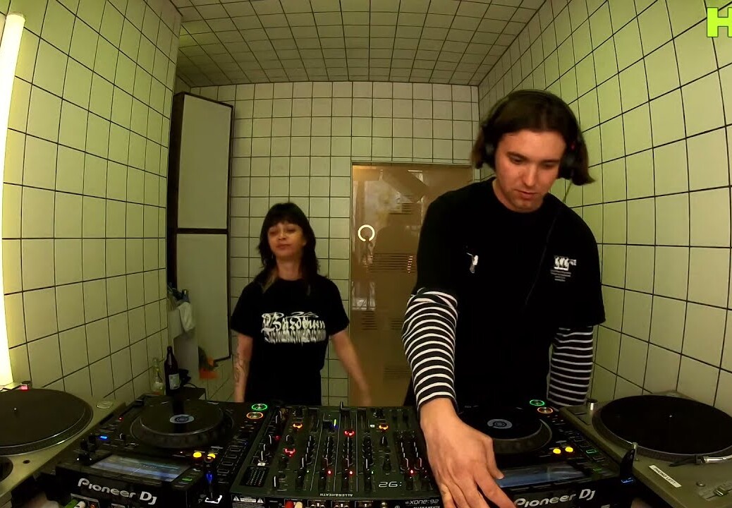 Mimi B2B Hyas | HÖR – Mar 4 / 2022