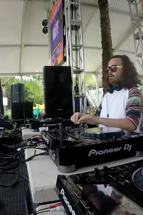 wAFF LIVE techno DJ Set at Sunday School Pool Party in Miami