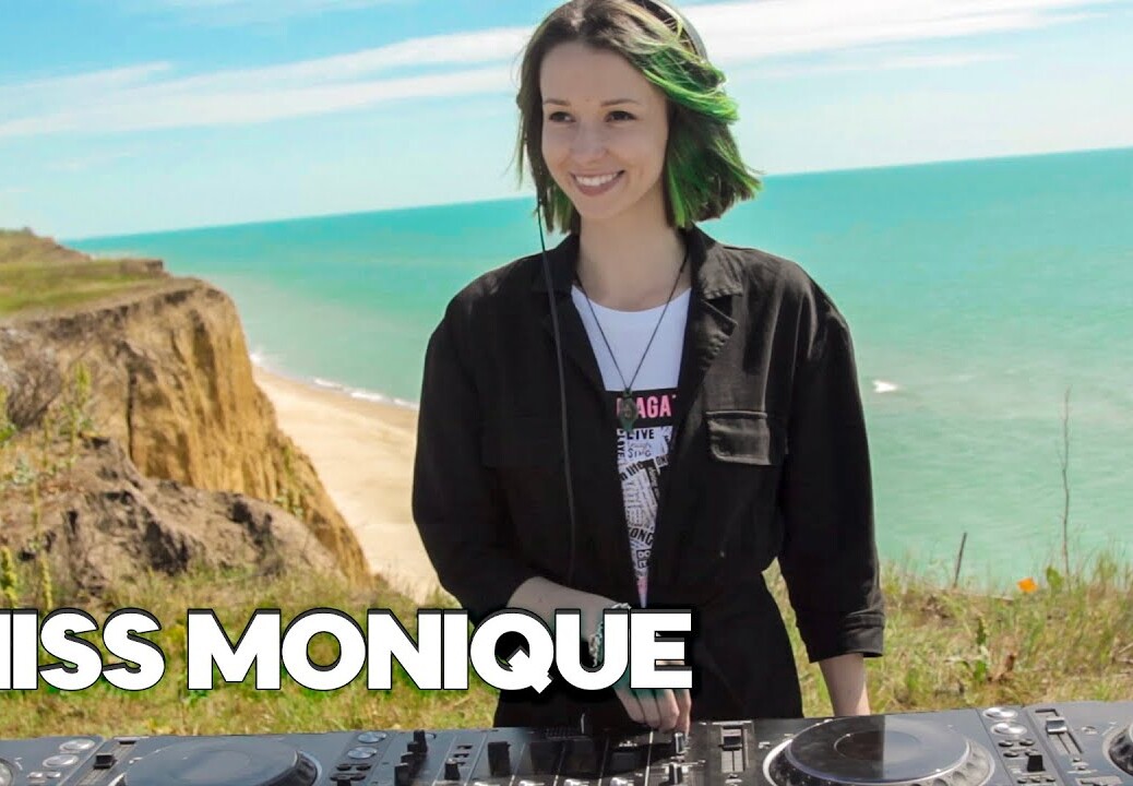 Miss Monique – Siona Records: One Year Anniversary [Progressive House/Melodic Techno DJ Mix]