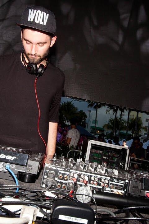 Dyro in Miami Live from DJ Mag Pool Party (WMC)