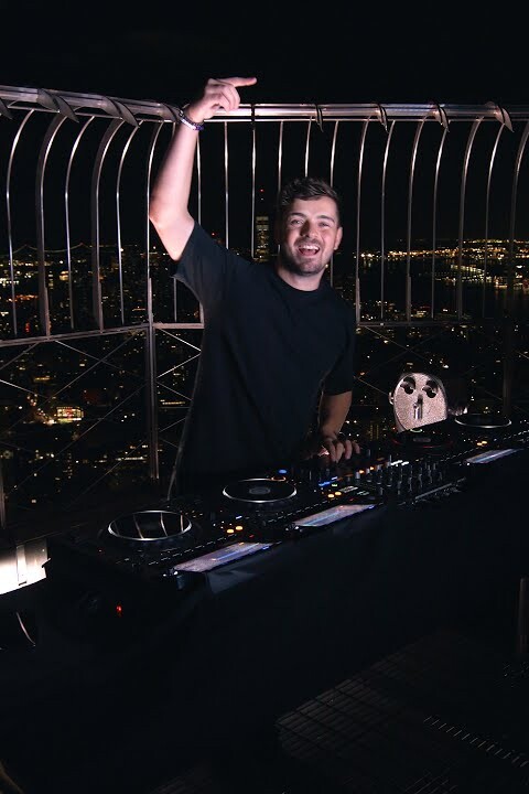 Martin Garrix LIVE from the Empire State Building!