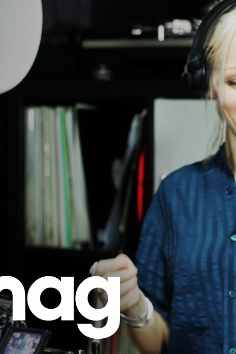 LAURA JONES classy house set in The Lab LDN