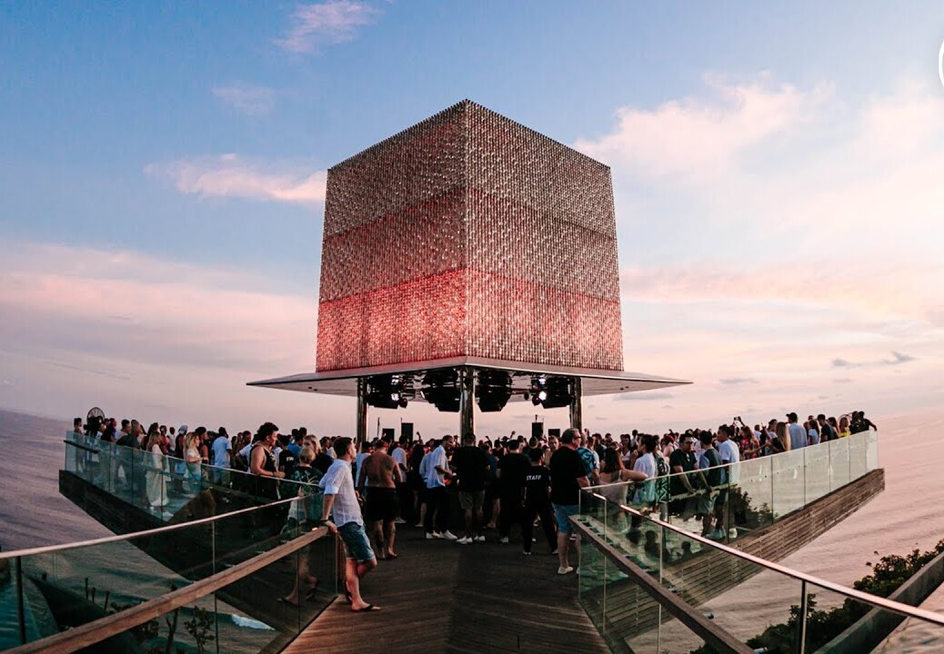 Lee Burridge at Omnia Bali in Indonesia for Cercle