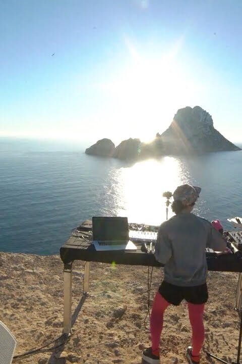 Giorgia Angiuli live @ Es Vedrà in Ibiza for Cercle