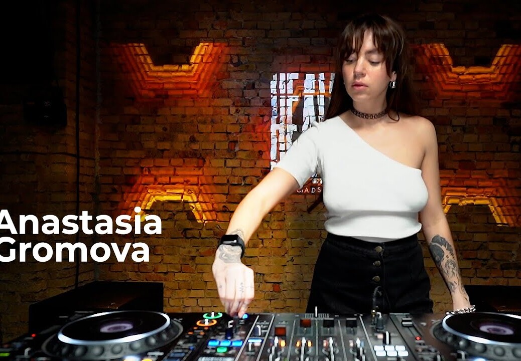 Anastasia Gromova – Live @ Radio Intense 16.3.2021 / Techno DJ mix 4K