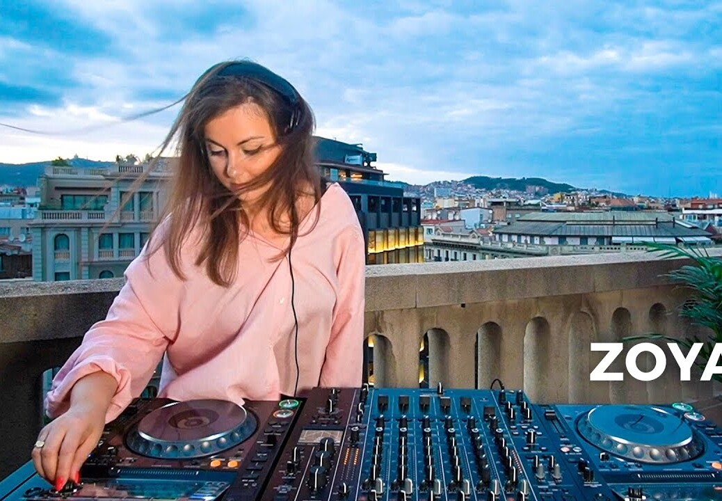 ZOYA – Live @ DJanes.net Rooftop, Barcelona 13.9.2022 / Progressive House & Melodic Techno DJ Mix