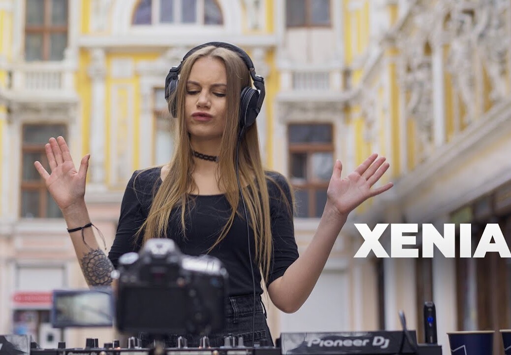 Xenia – Live @ Radio Intense, Ballantine’s True Music / Techno Mix