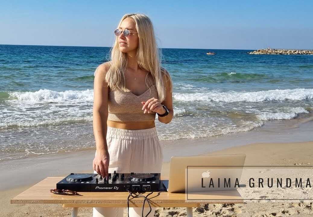 Progressive house mix in Tel Aviv Beach – Laima Grundmane