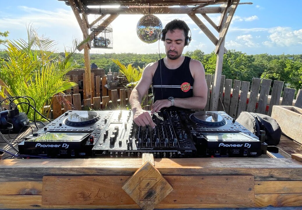 Köves | Minimal Tech Mix | By @EPHIMERA Tulum​