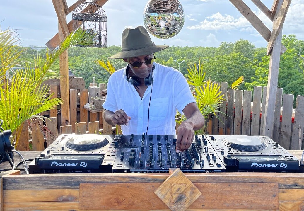 Julius The Mad Thinker | Chicago House Mix | By @EPHIMERA Tulum