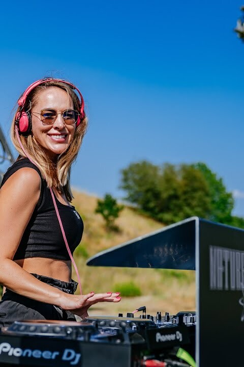 Pretty Pink at NATURE ONE Streaming-Weekend 2021