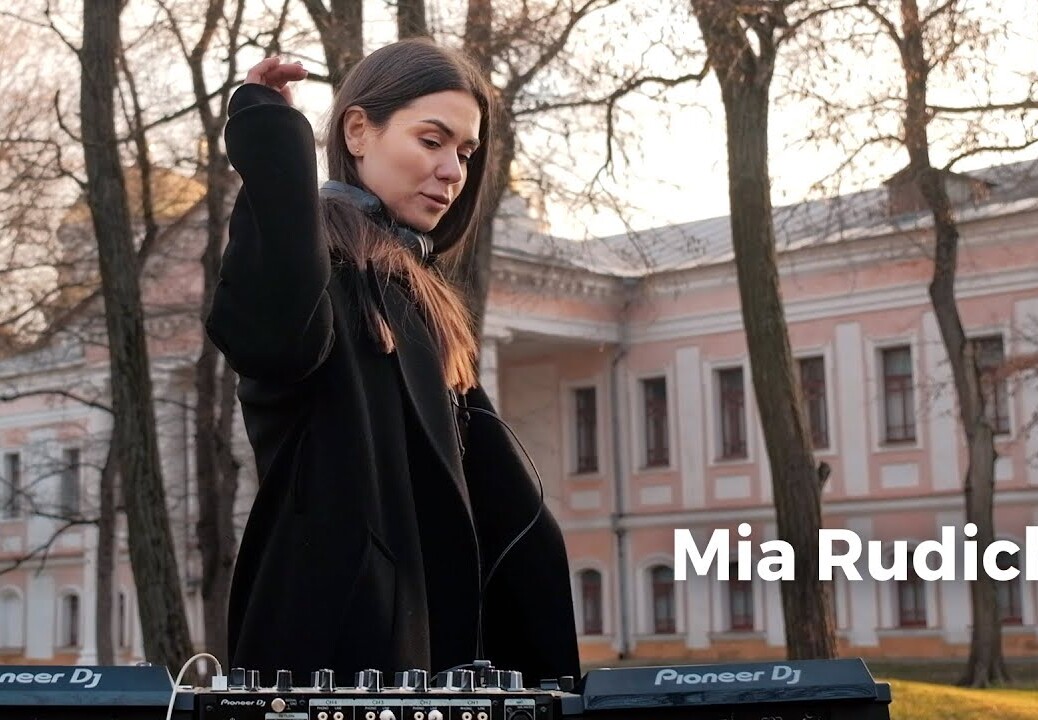 Mia Rudich – Live @ DJanes.net 22.12.2021 / Progressive House & Melodic Techno DJ Mix 4K