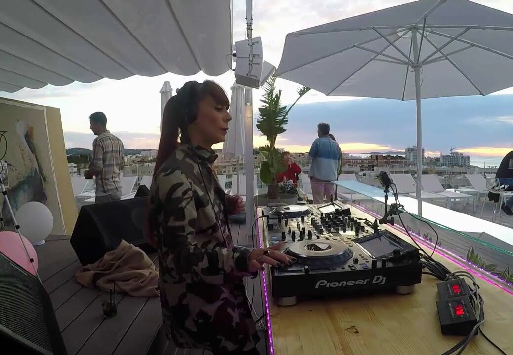 TAIA x 9th TO UP by Fiesta & Bullshit at Sol House Ibiza © www.Allaboutibizatv.net