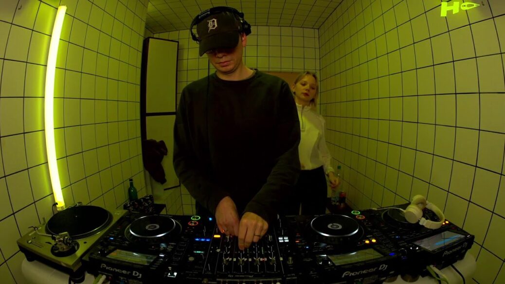 Live From Earth Klub – 41ISSA B2B O-Wells | HÖR – Oct 13 / 2022 Live From Earth Klub – 41ISSA B2B O-Wells | HÖR – Oct 13 / 2022