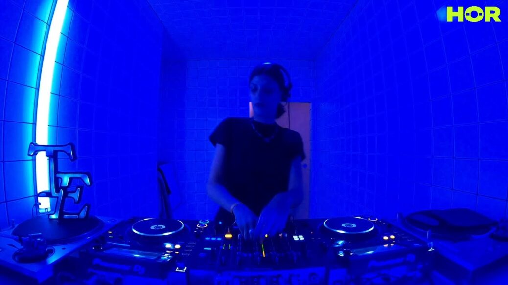 Trashera – Flavia Laus / November 6 / 8pm-9pm Trashera – Flavia Laus / November 6 / 8pm-9pm