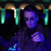 French electronic music pioneer Jarre shows no fatigue at 74 – Hurriyet Daily News