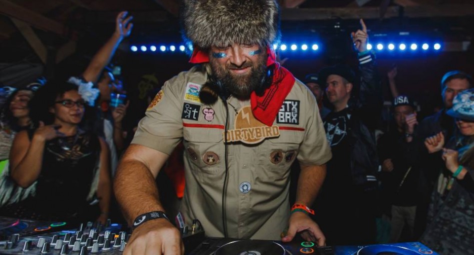 Claude VonStroke – DIRTYBIRD RADIO 384 (AUDIO)