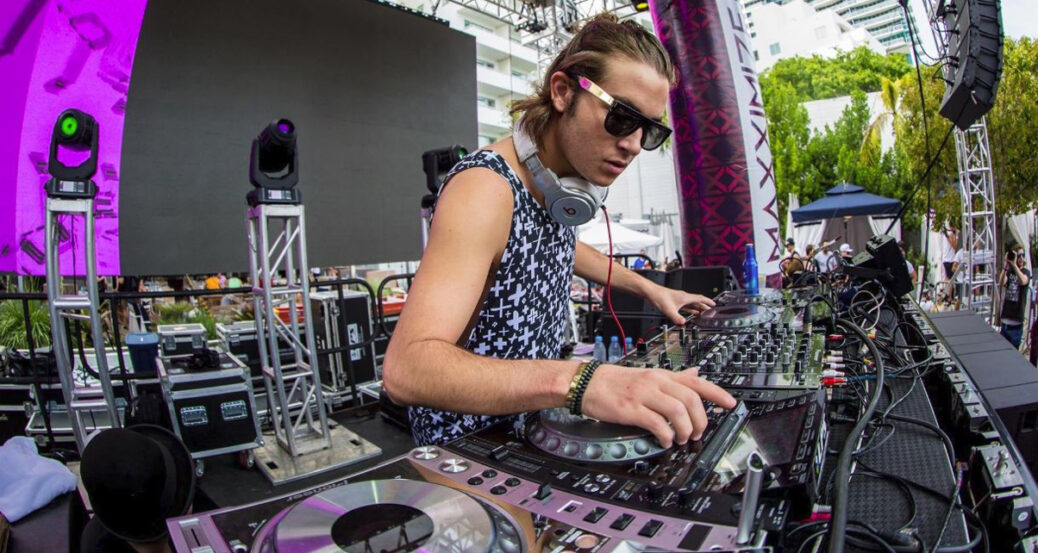 Danny Avila – Ready To Jump #218 (AUDIO) Danny Avila – Ready To Jump #218 (AUDIO)