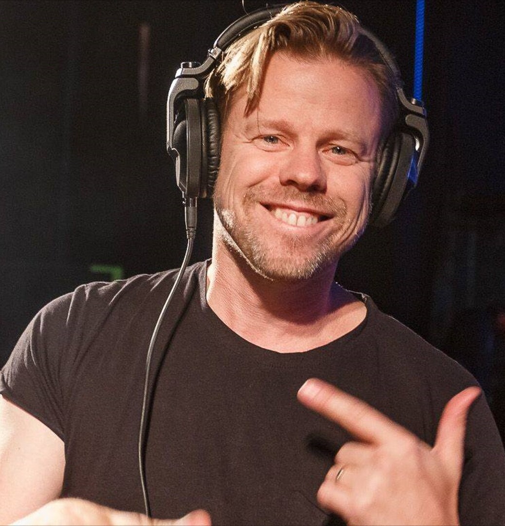 Ferry Corsten – Resonation Radio #066 [March 2, 2022] (AUDIO)