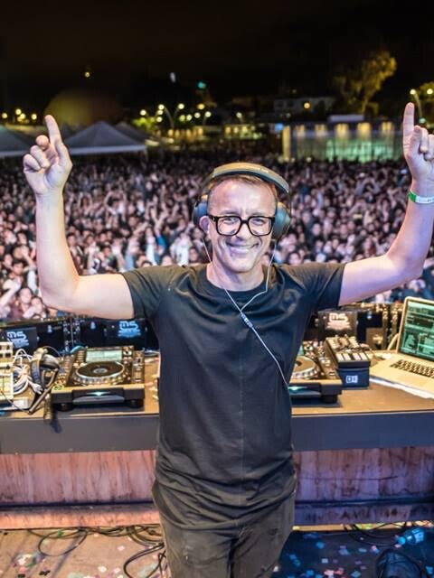 John Acquaviva – JOHN ACQUAVIVA & FRIENDS – Ibiza Global Radio guest mix by JULIETA INTERGALACTICA (AUDIO)