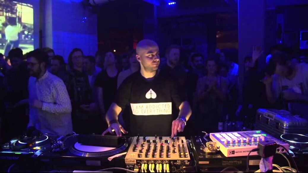 Uner – Sounds From Solar 052 (Guest Mix by FRANCO BIANCO) (AUDIO) Uner – Sounds From Solar 052 (Guest Mix by FRANCO BIANCO) (AUDIO)