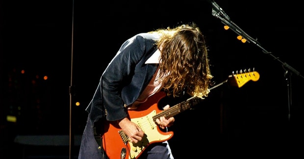 Red Hot Chili Peppers' John Frusciante Announces New Electronic Double-Album – EDM.com