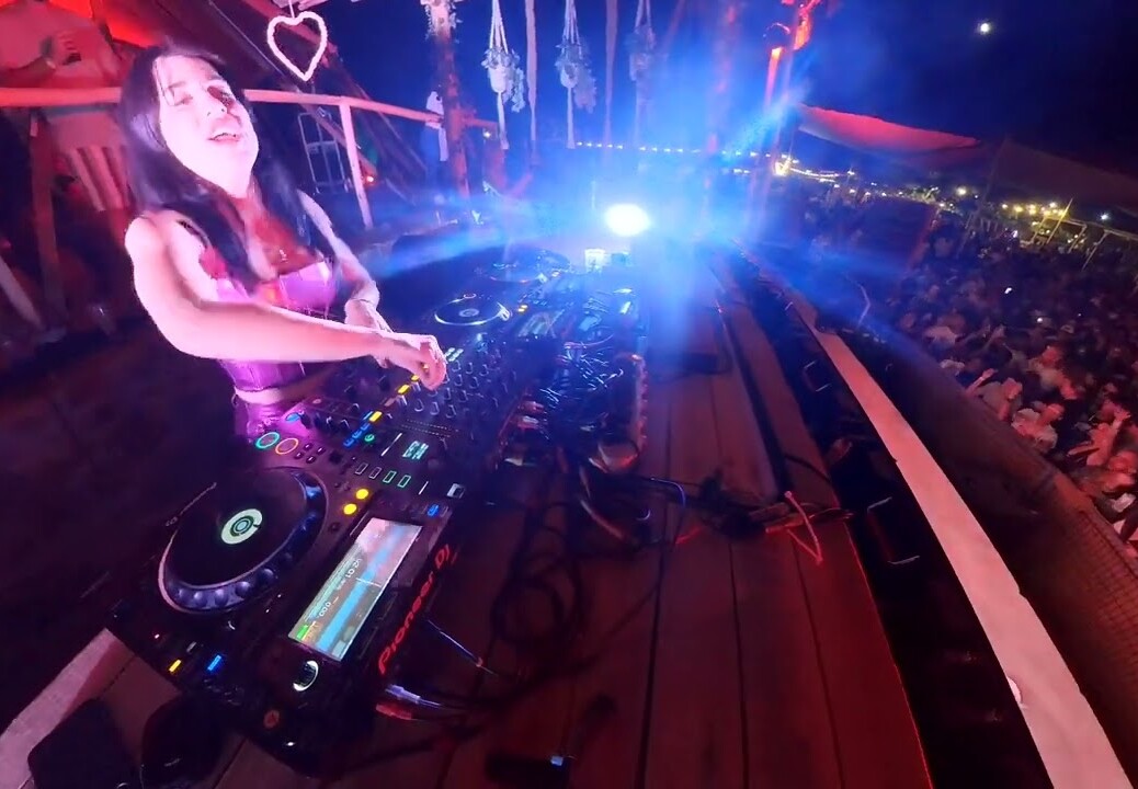 Juicy M – NYE Set at H2O, Cape Town