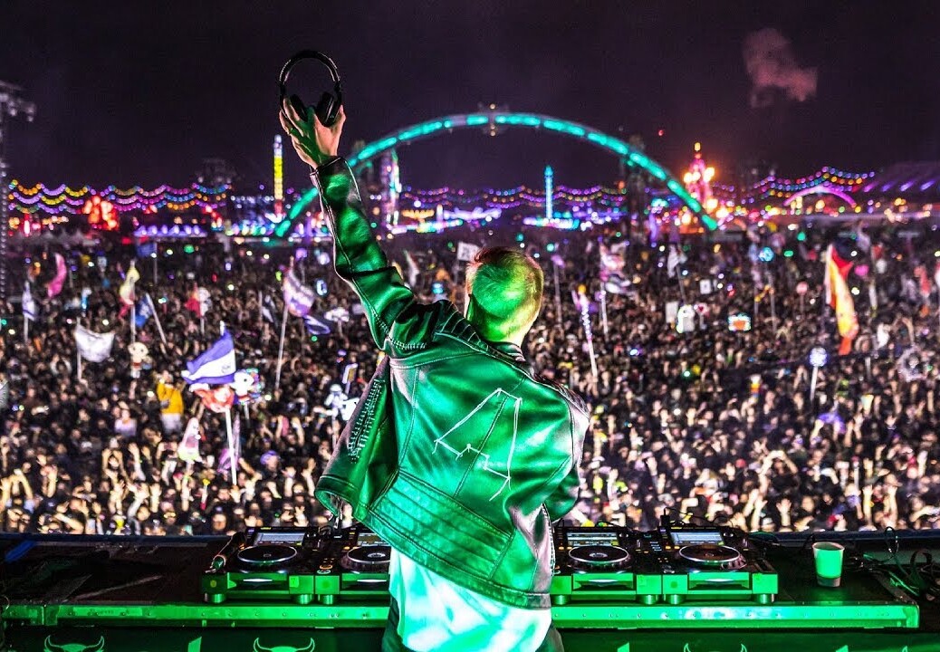 Armin van Buuren live at EDC Las Vegas 2019