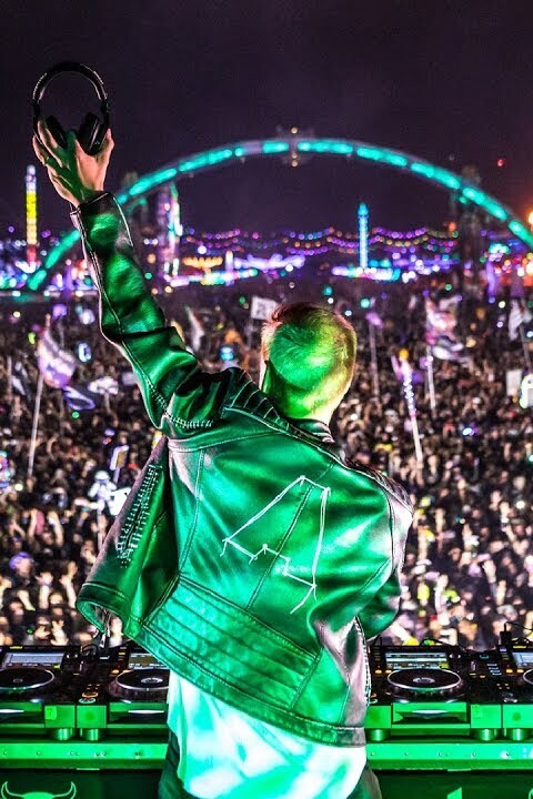 Armin van Buuren live at EDC Las Vegas 2019