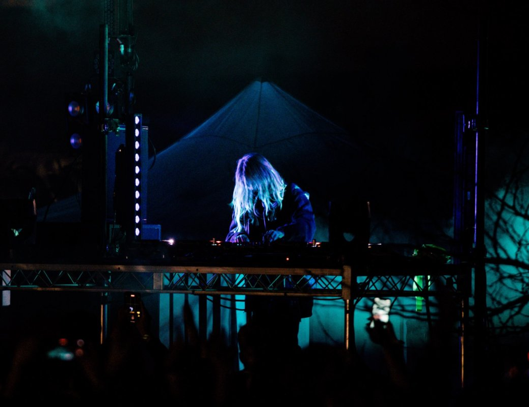 Alison Wonderland Steps Into the Dark Side With Woozy Whyte Fang Track, "333" – EDM.com