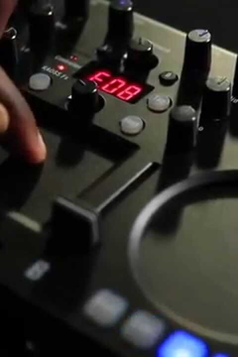 KORG KAOSS DJ : le contrôleur DJ ultra-fin ( La Boite Noire )