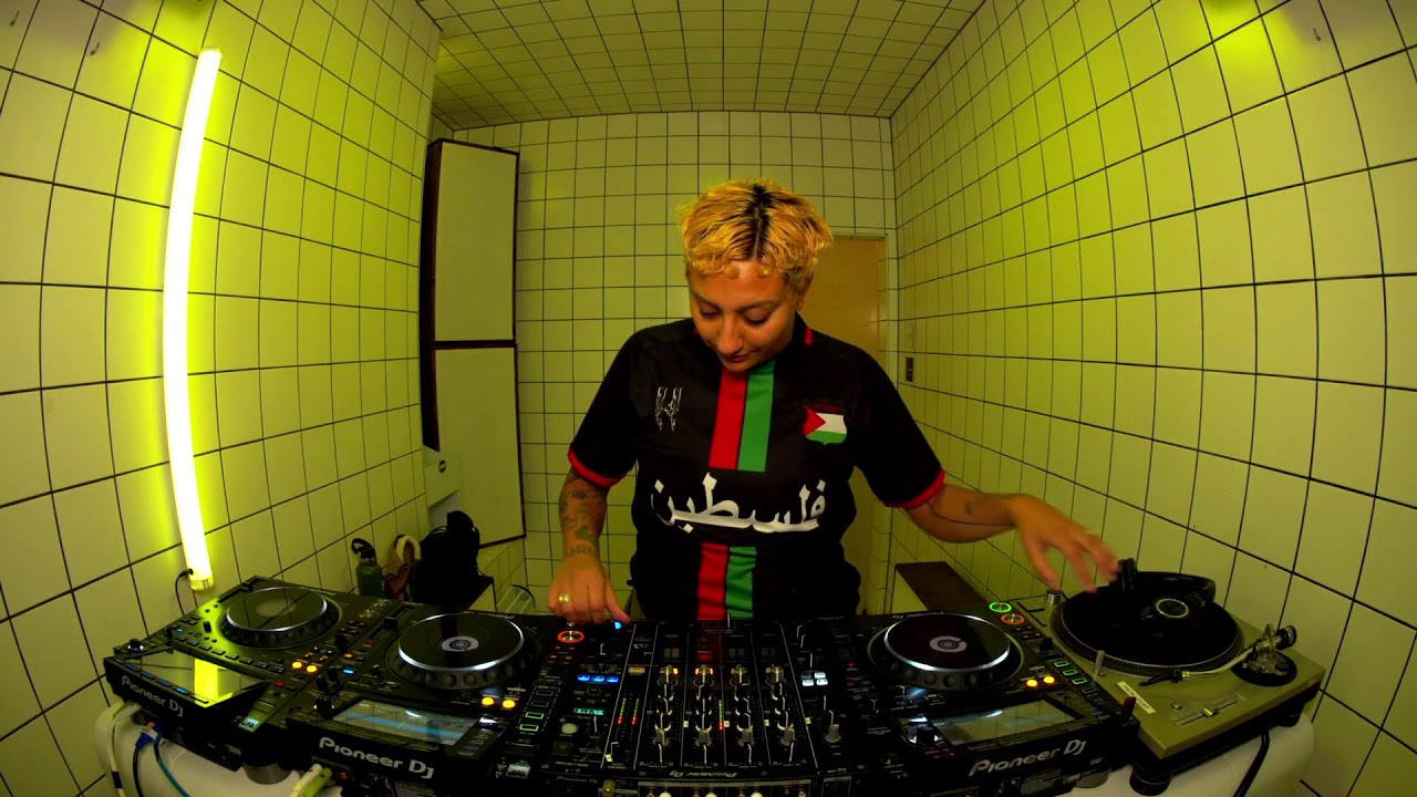 DAYTIMERS aisha mirza HÖR Feb 15 / 2023 Virtual Clubbing Life