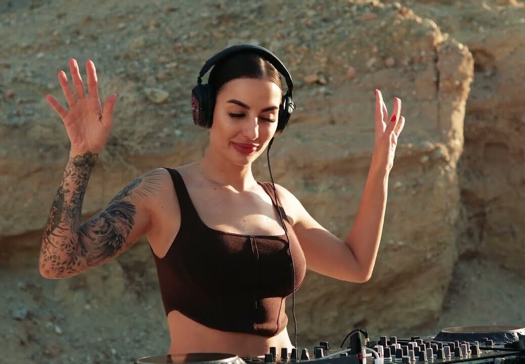 DeepMe – Live @ Palm Springs , USA  / Melodic Techno & Progressive House 4K Dj Mix