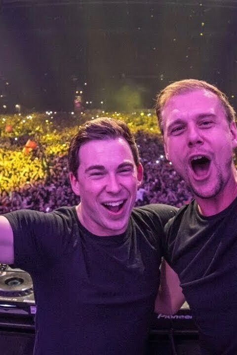 Hardwell & Armin van Buuren Live at AMF 2017 (II=I)