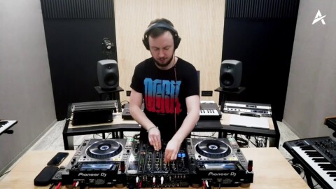 Andrew Rayel – Live Mix from Home Studio