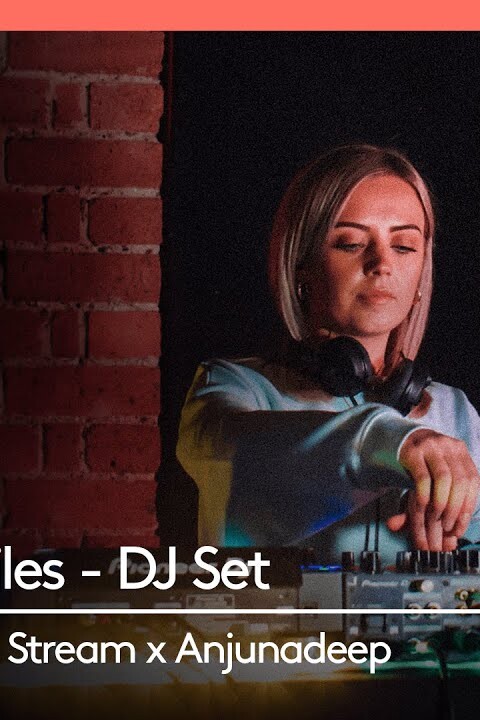 Amy Wiles DJ Set – Live for United We Stream London x Anjunadeep (Village Underground)