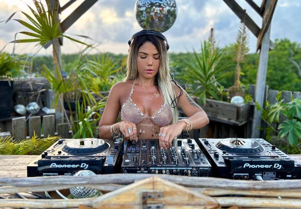 Meire Carvalho | Afro House Tulum Sunset Mix 2023 | By @EPHIMERATulum