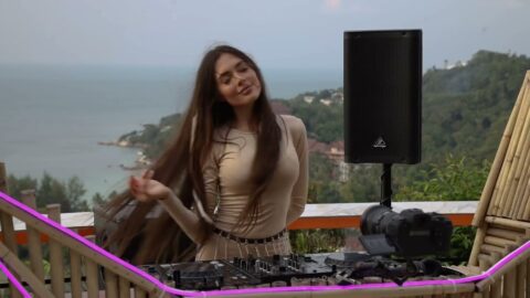 XeniaDiamond – Live @ Apple Bar, Koh Phangan / Melodic Techno & Progressive House DJ Mix