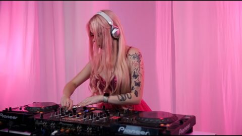 Bella Kri – Live / Melodic Techno & Progressive House