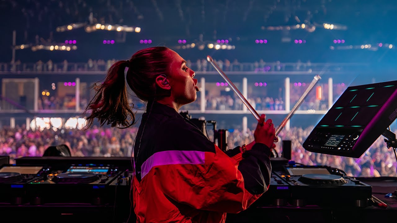 Stephani B WE1 | Tomorrowland 2024 - Virtual Clubbing Life